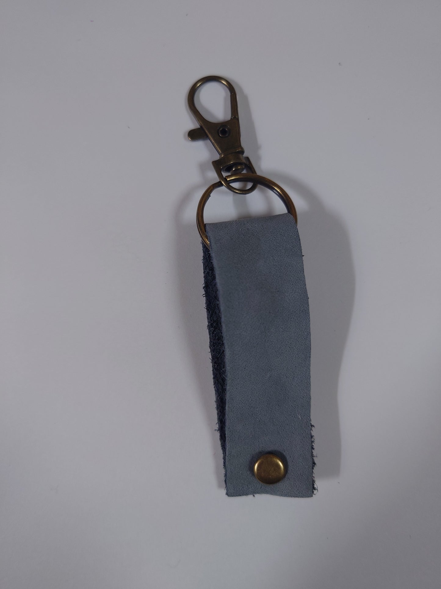 本革キーホルダー グレー ハンドメイド